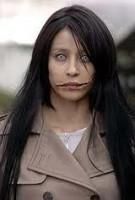 Gasca de idioti paranormali (comedie + horror) - Cei trei isi luase o pozitie confortabila - Fan Ficuri