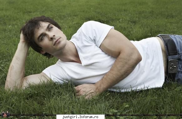 Poze - Smiley - Ian Somerhalder