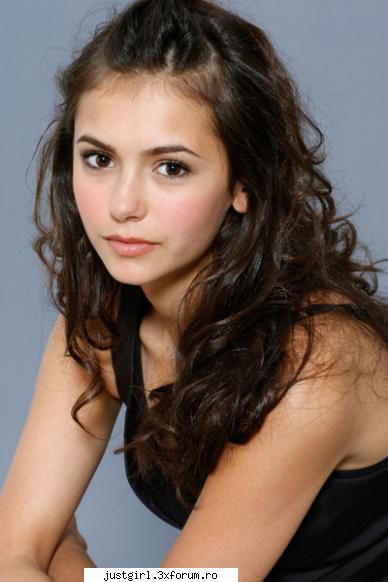 Poze - Laur - Nina Dobrev
